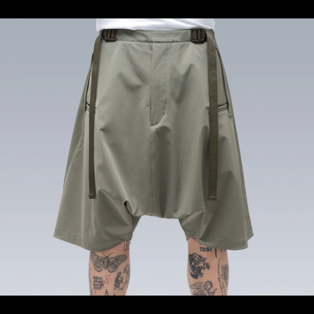 Acronym shorts size small